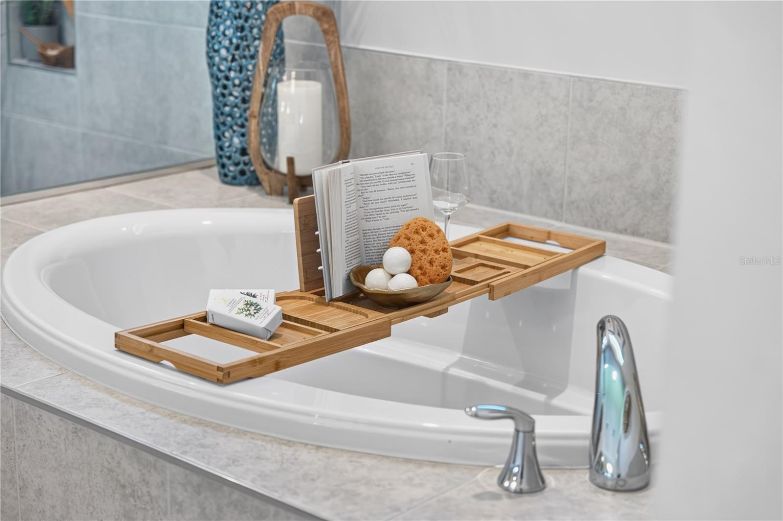 ISLES AT LAKEWOOD RANCH PH II - Residential
