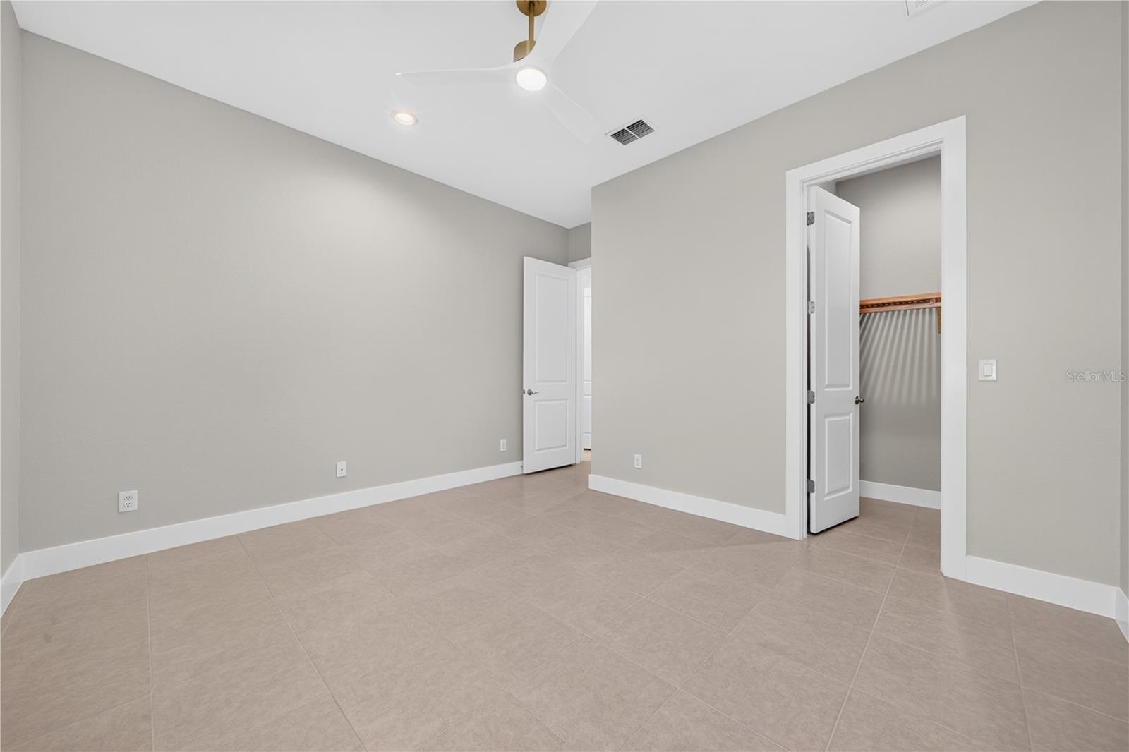 ISLES AT LAKEWOOD RANCH PH II - Residential
