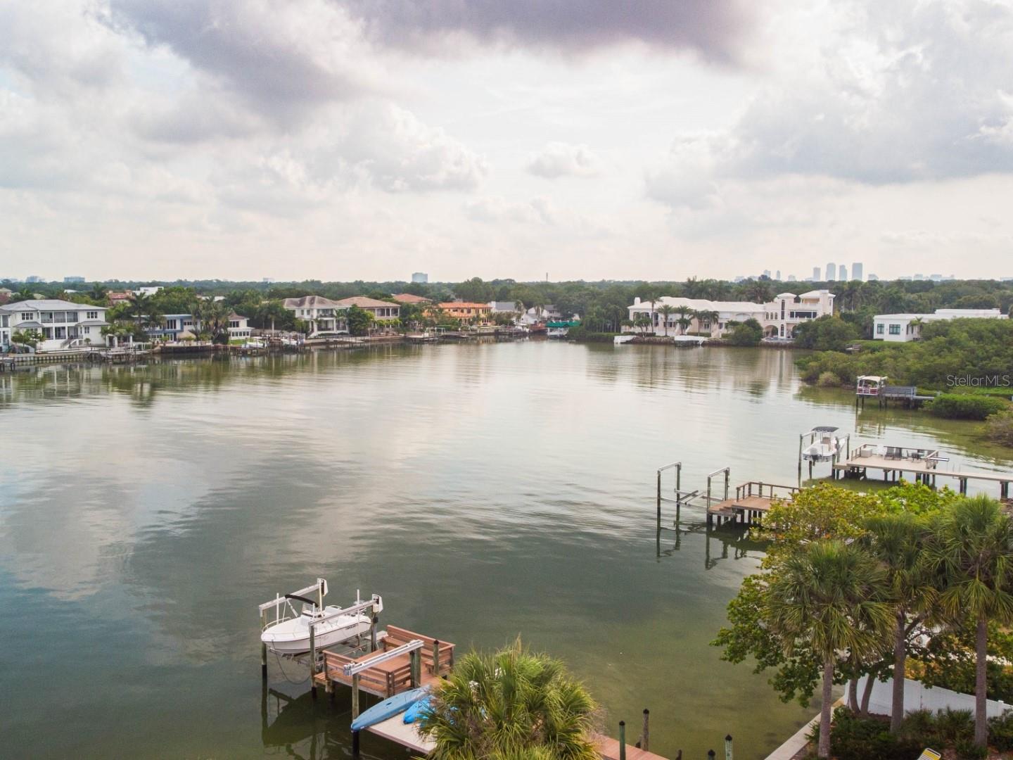 SUNSET PARK ISLES UNIT 5 - Residential