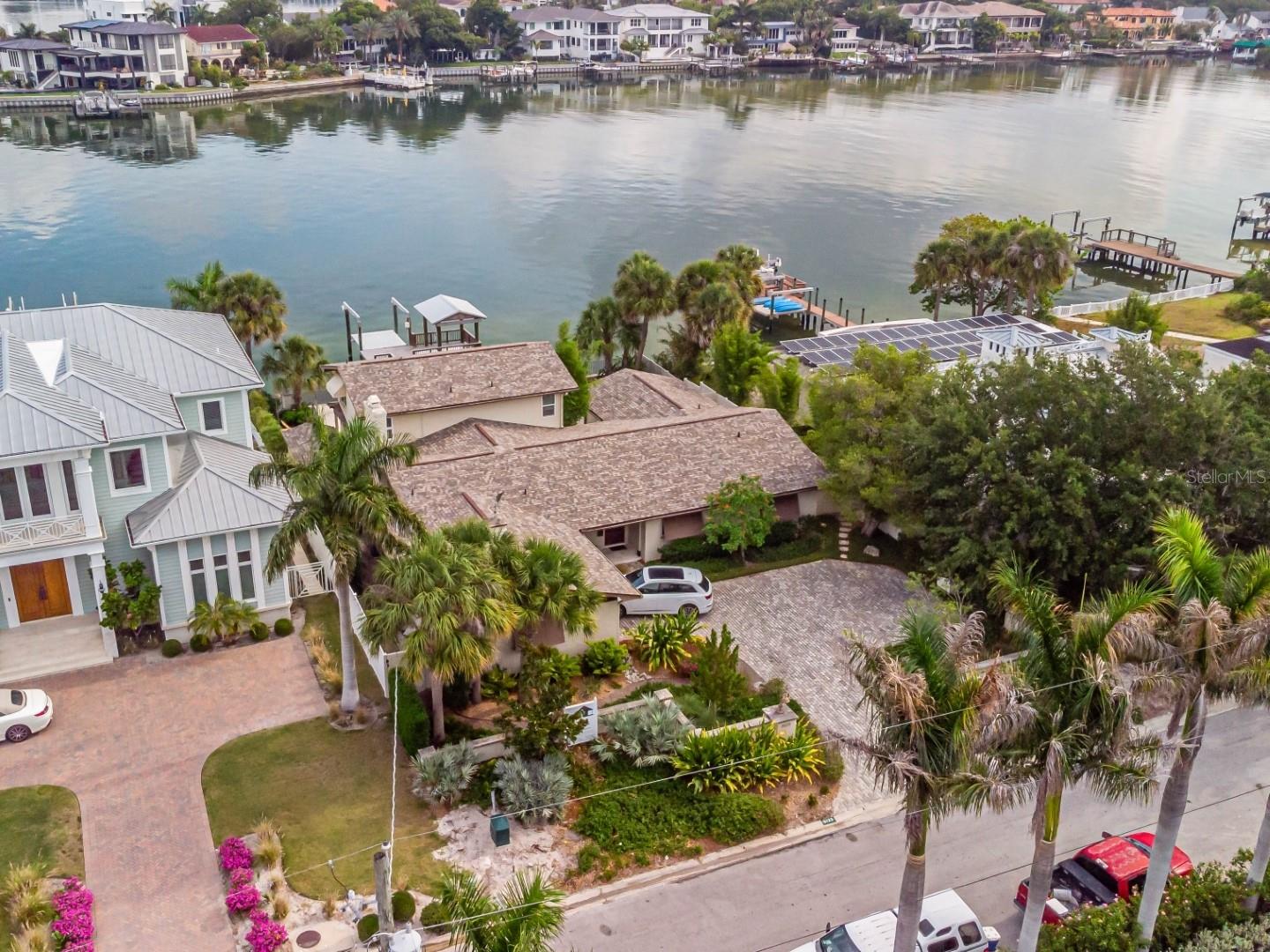 SUNSET PARK ISLES UNIT 5 - Residential