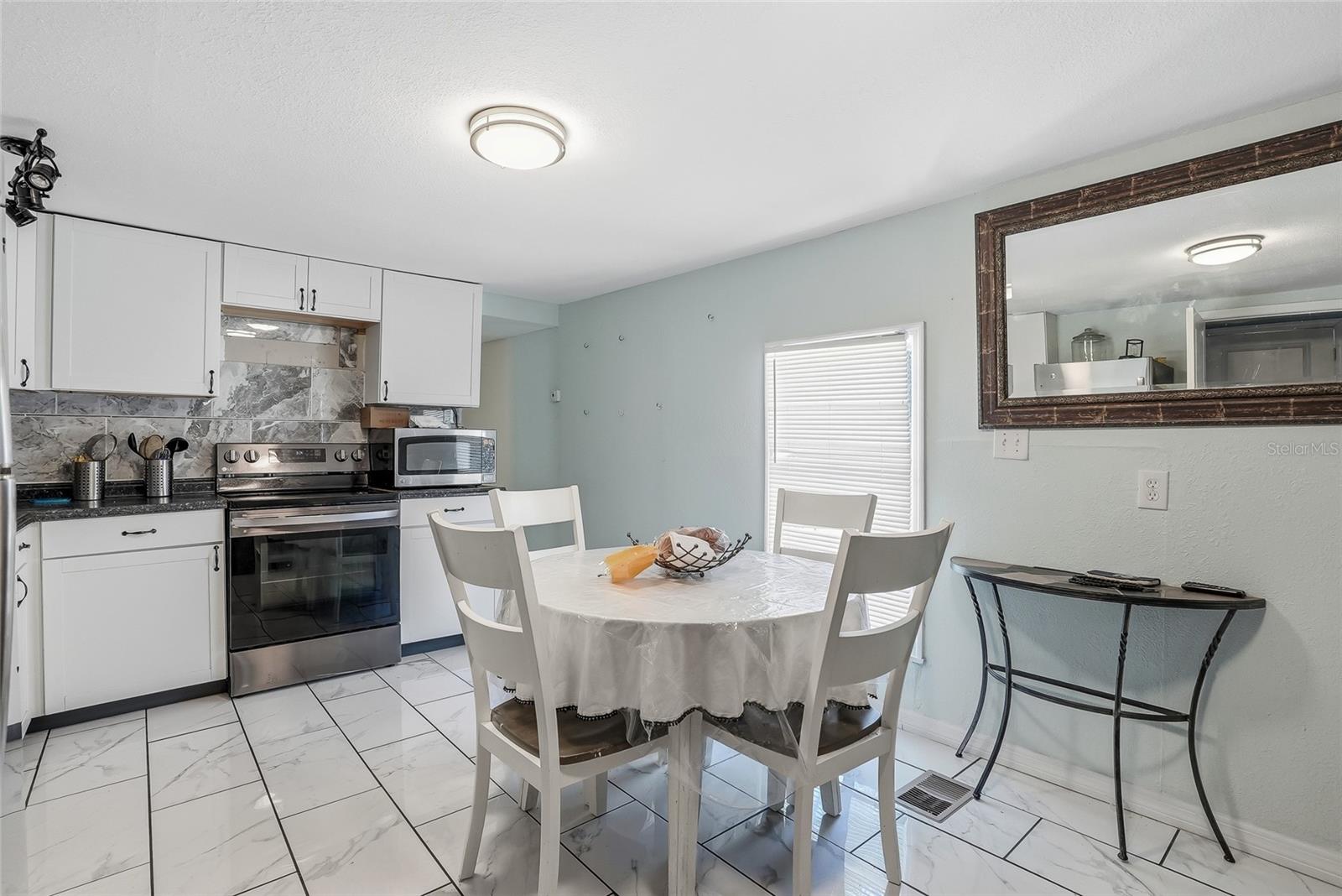 ALAFIA ESTATES UNIT A - Residential