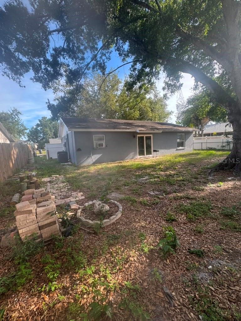 MANATEE PALMS UNIT FOUR - Residential