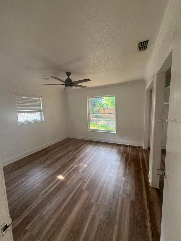 MANATEE PALMS UNIT FOUR - Residential