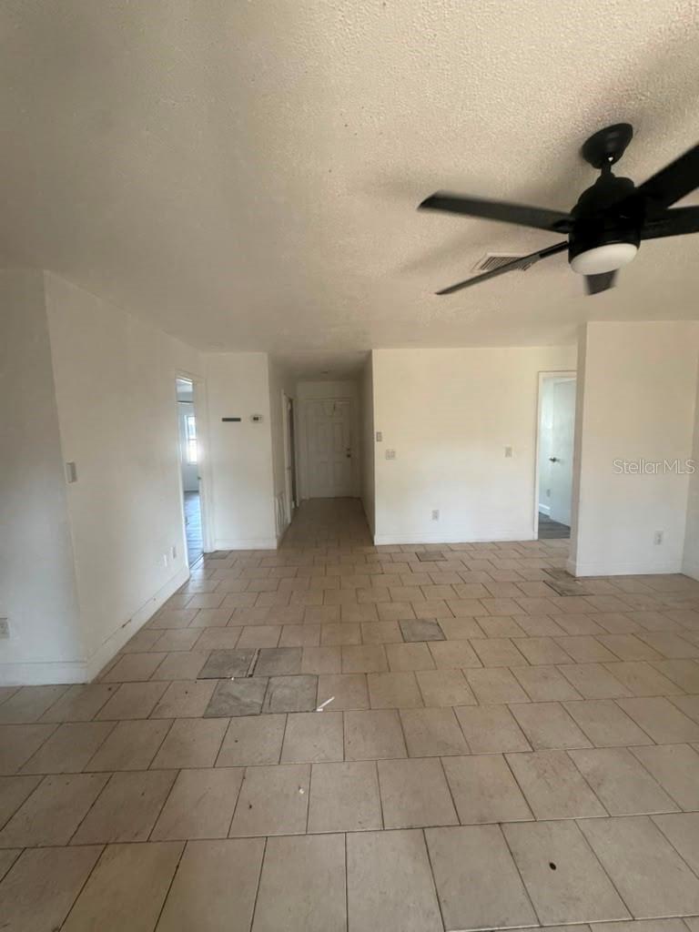 MANATEE PALMS UNIT FOUR - Residential