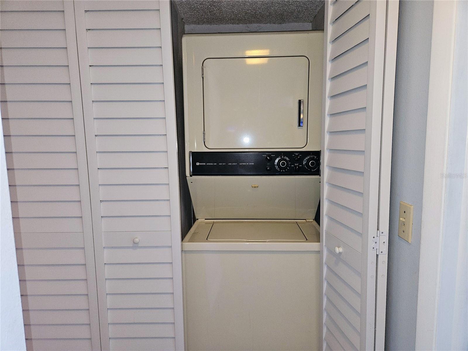 BAY ISLAND GROUP 14 - Residential Lease