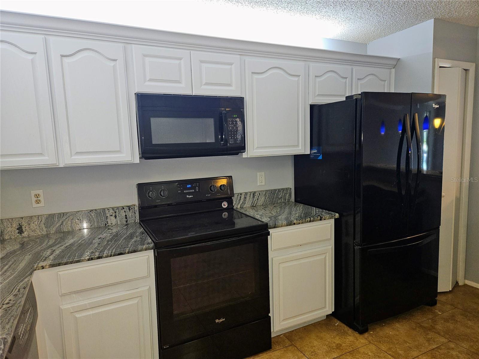 BAY ISLAND GROUP 14 - Residential Lease