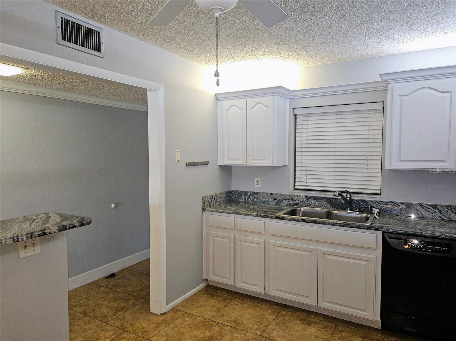 BAY ISLAND GROUP 14 - Residential Lease