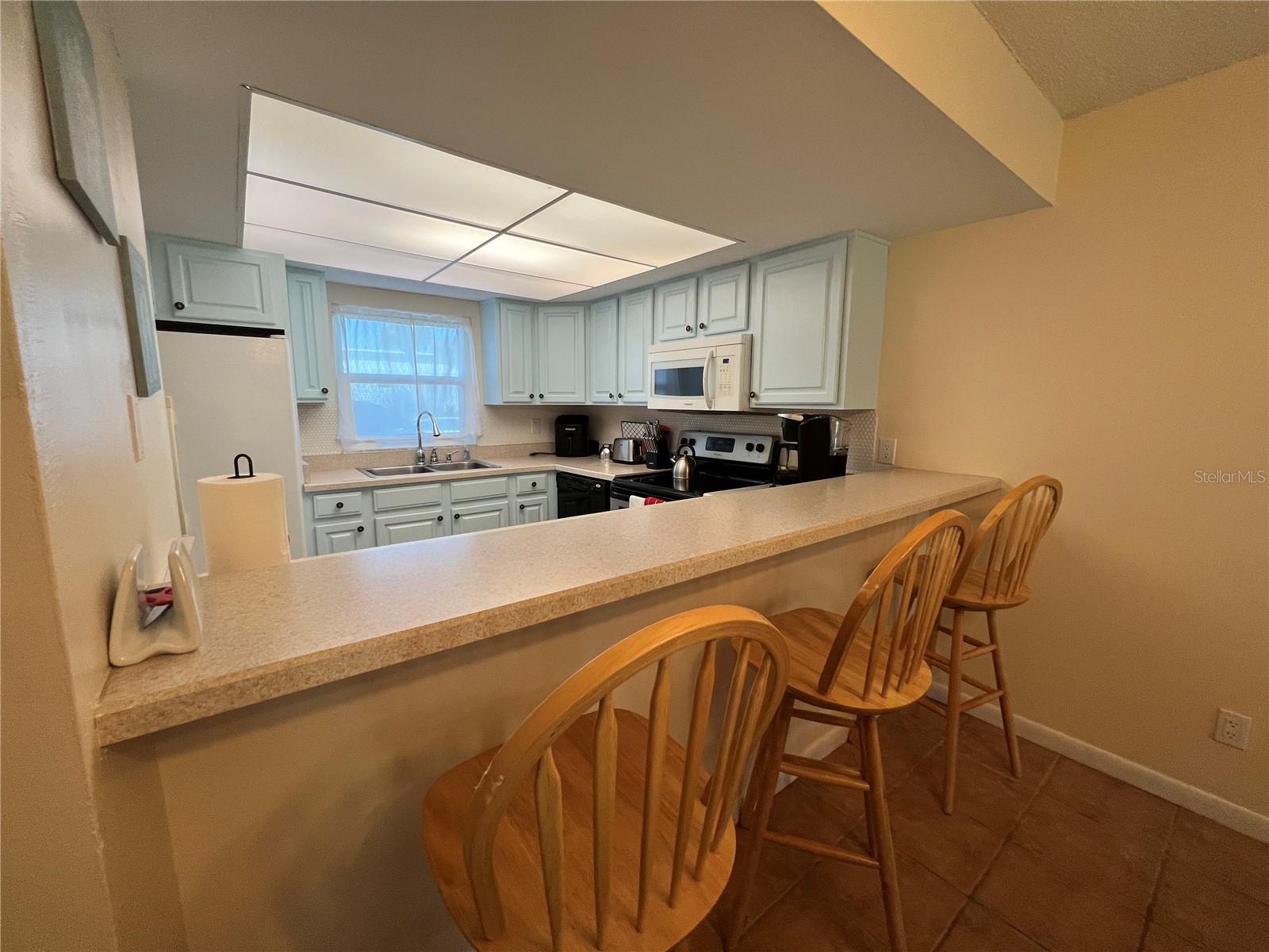 ORMOND BREAKERS - Residential