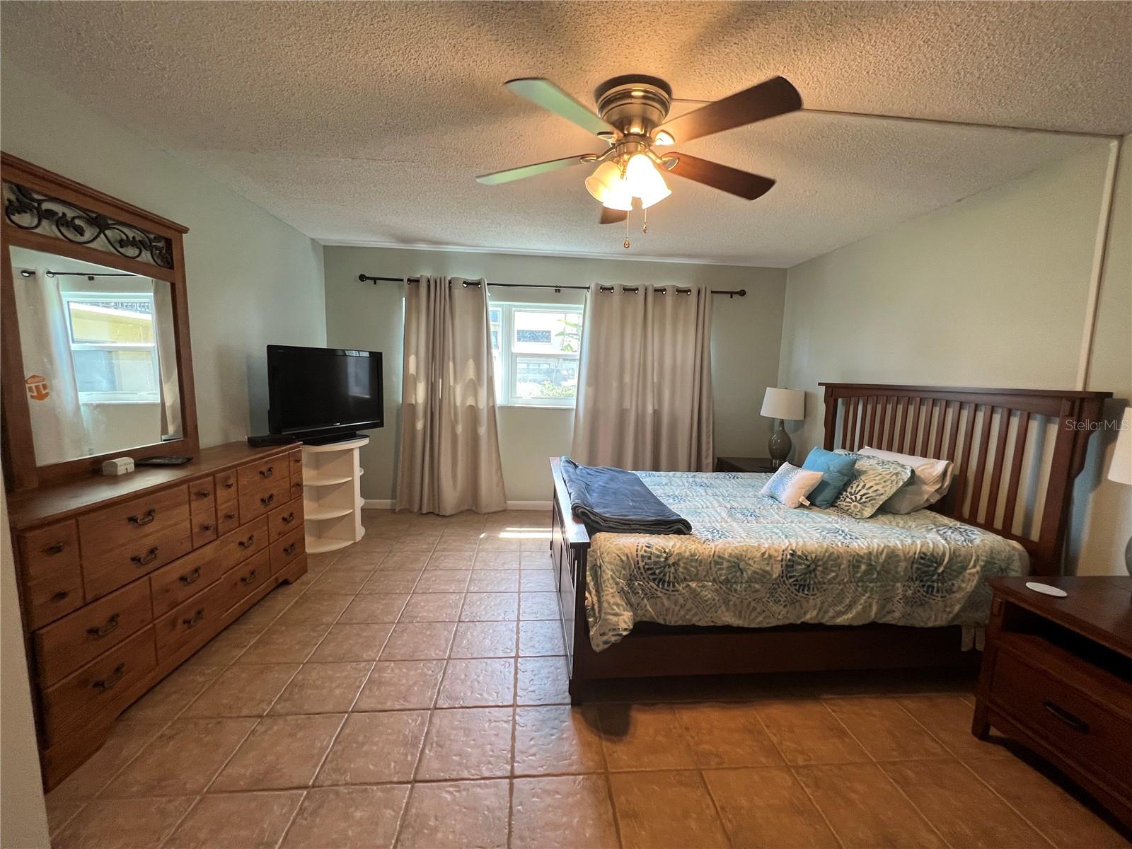ORMOND BREAKERS - Residential