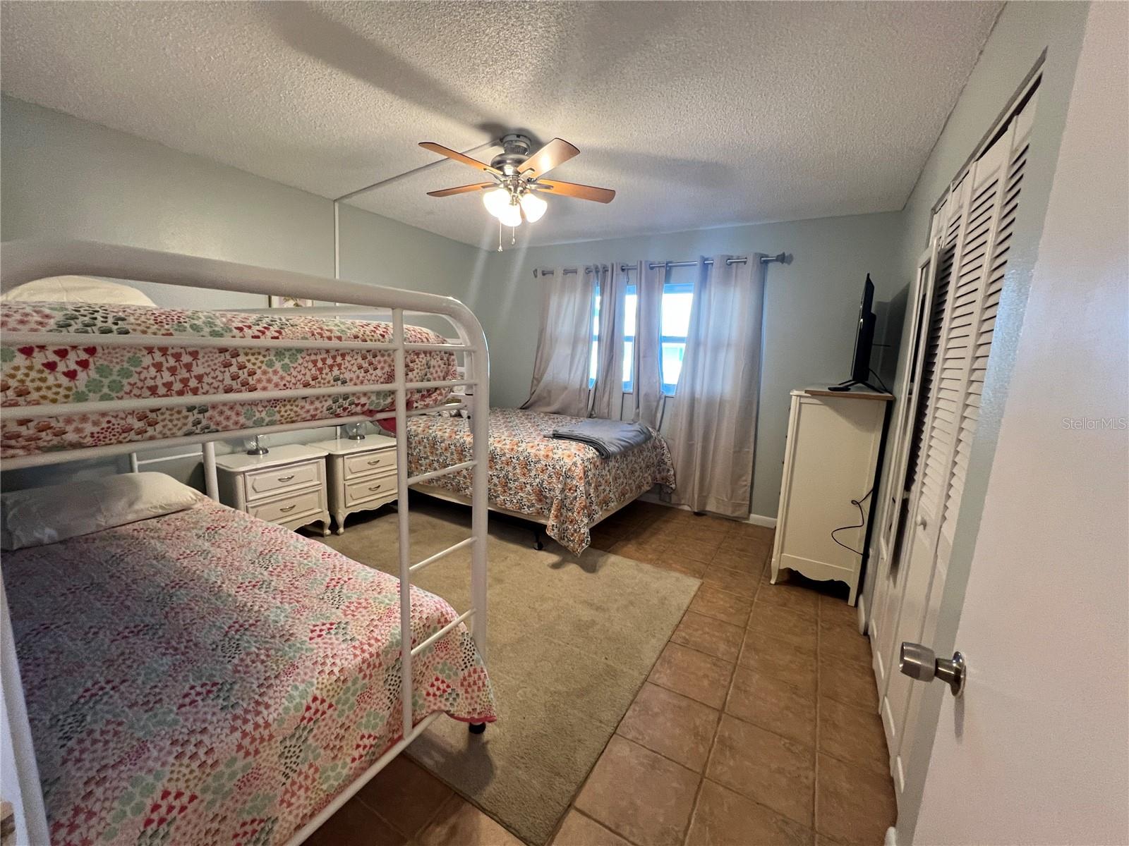 ORMOND BREAKERS - Residential