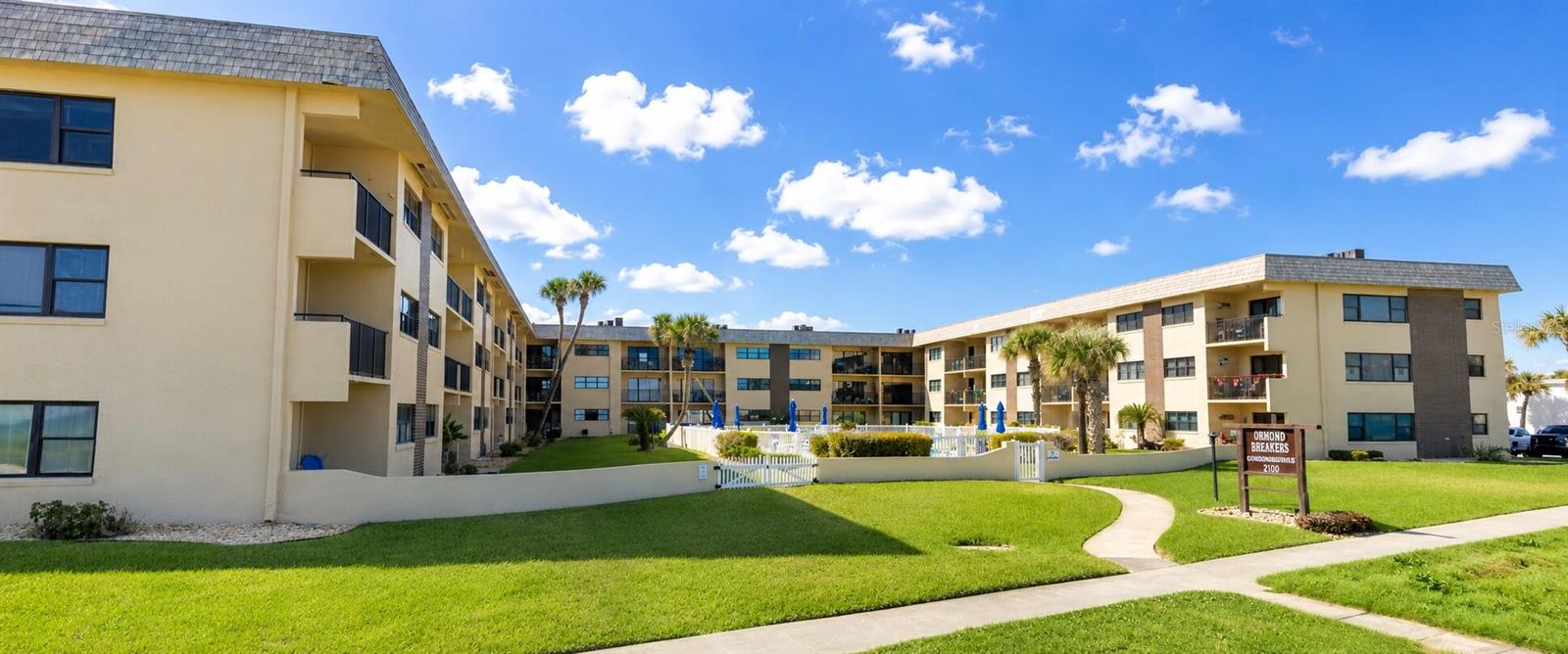 ORMOND BREAKERS - Residential