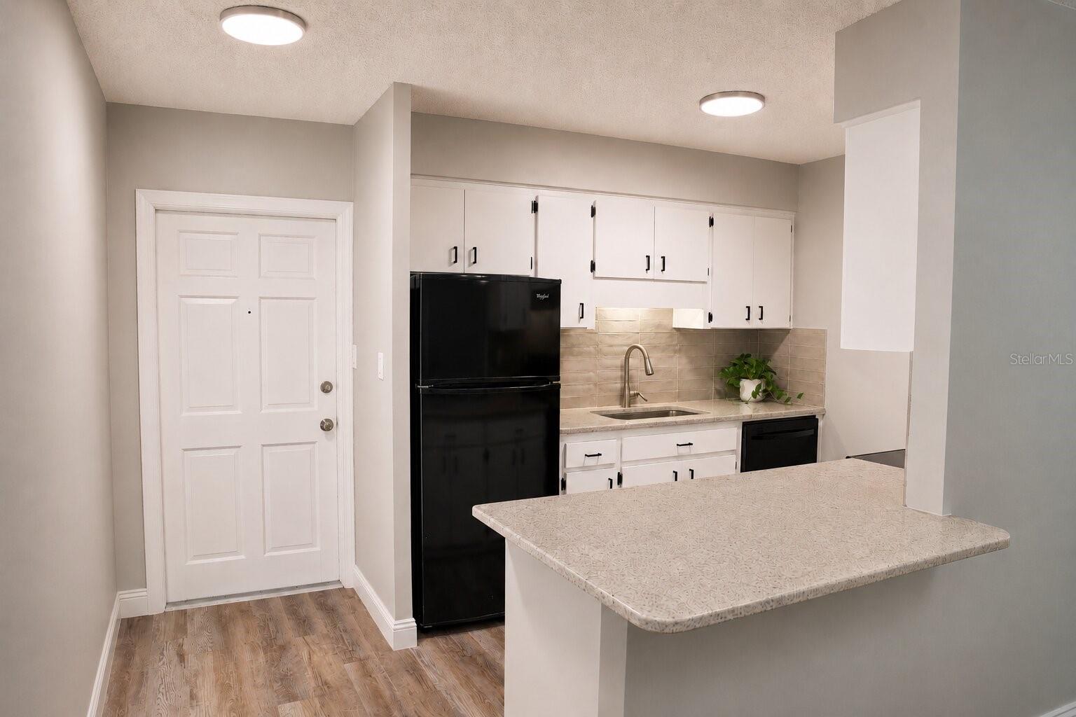 OAKWOOD COURT CONDO - Residential