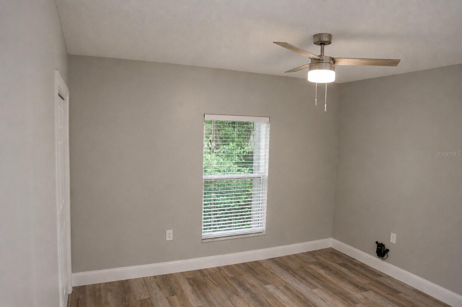 OAKWOOD COURT CONDO - Residential
