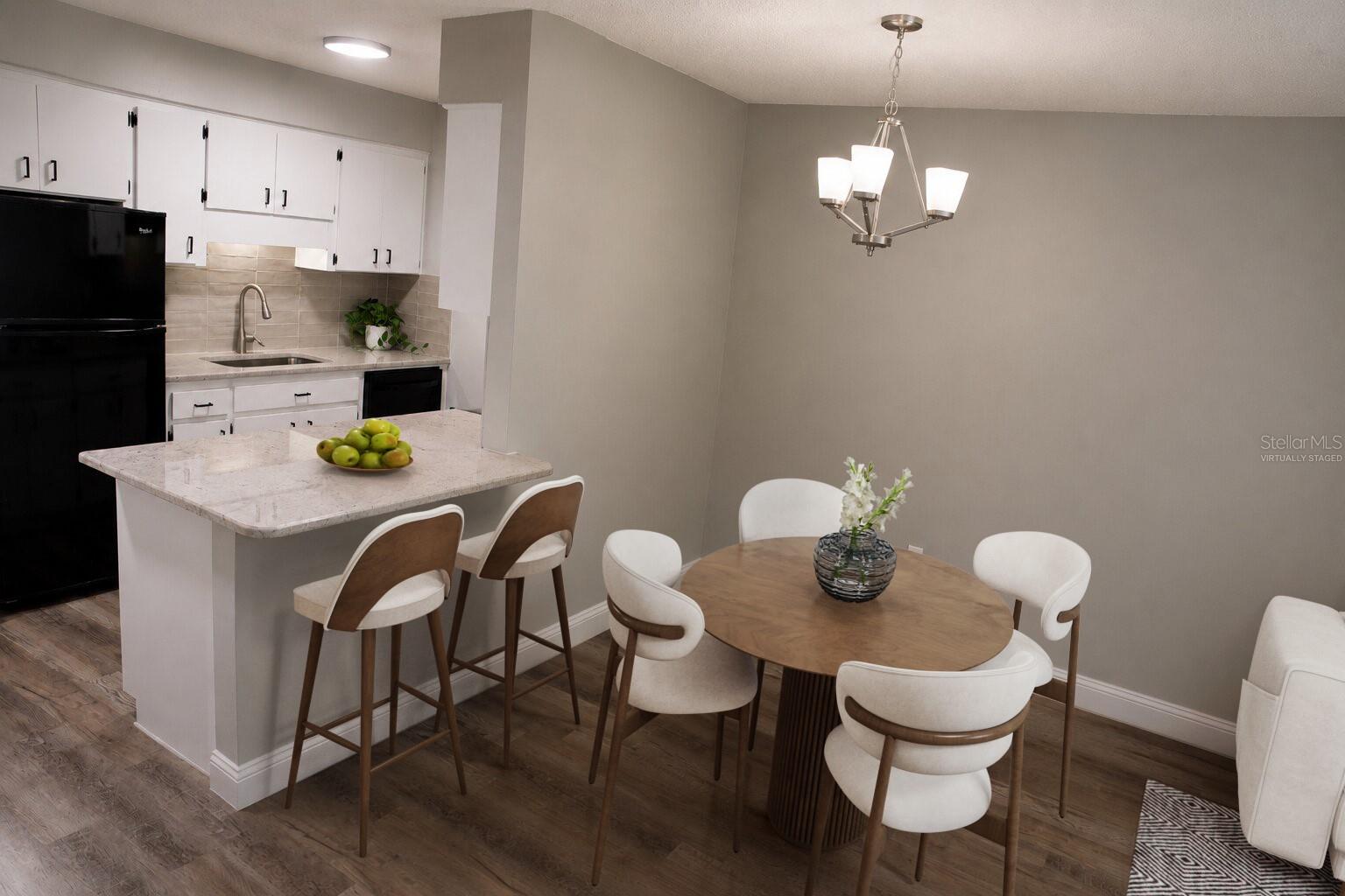 OAKWOOD COURT CONDO - Residential