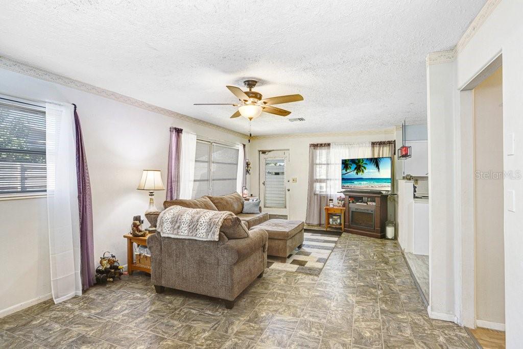 WORNS PARK - Residential