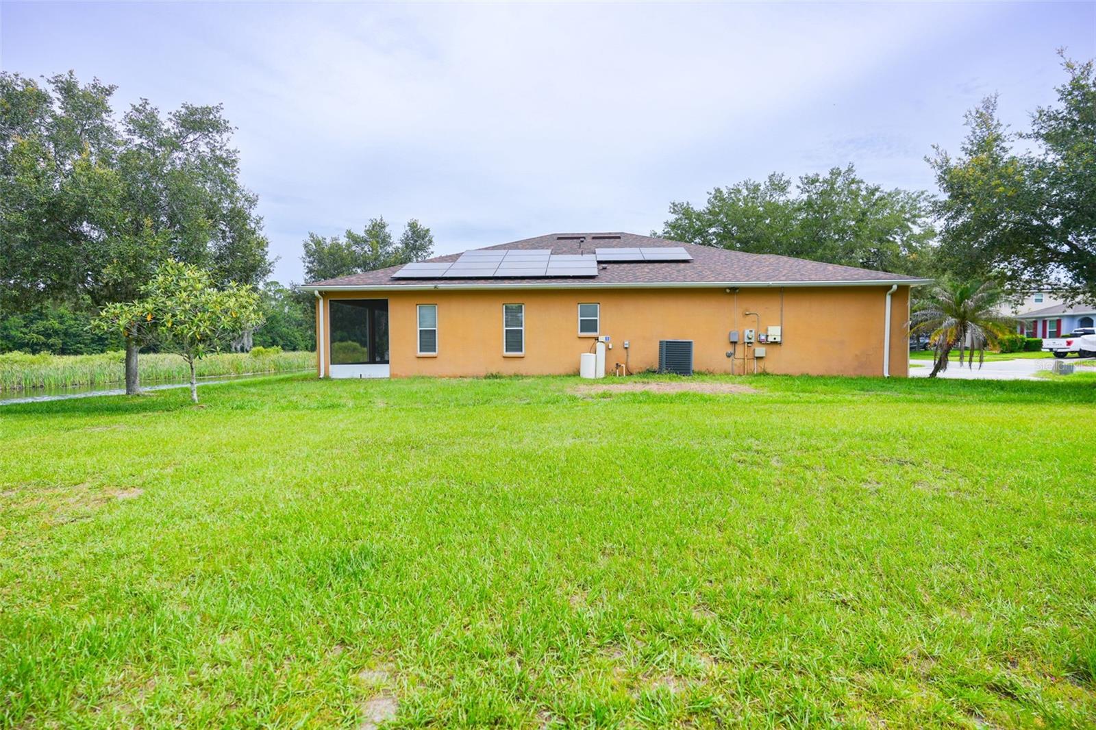 TEN OAKS - Residential