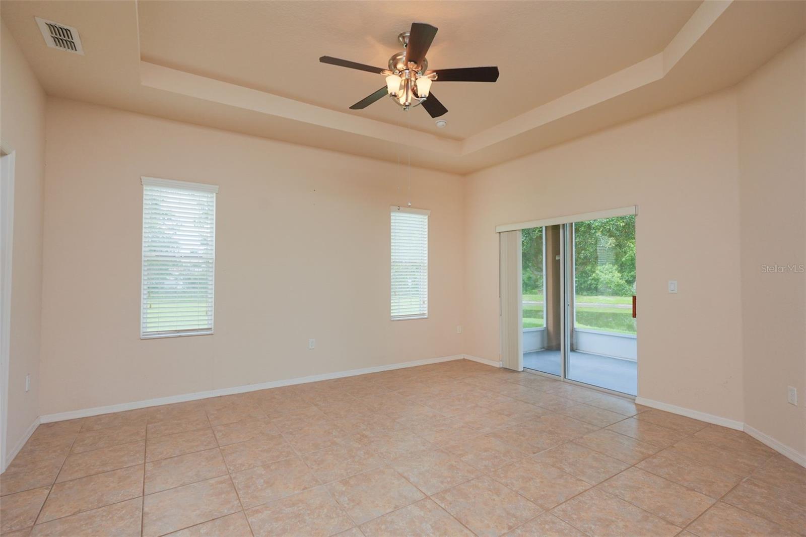 TEN OAKS - Residential