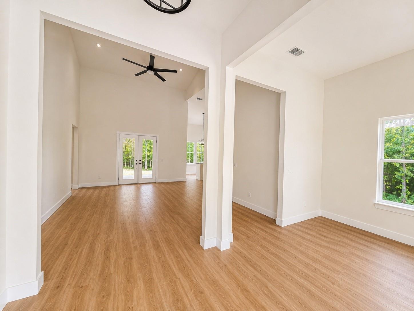 RIVER WOODS 5 ACRE DEV - Residential