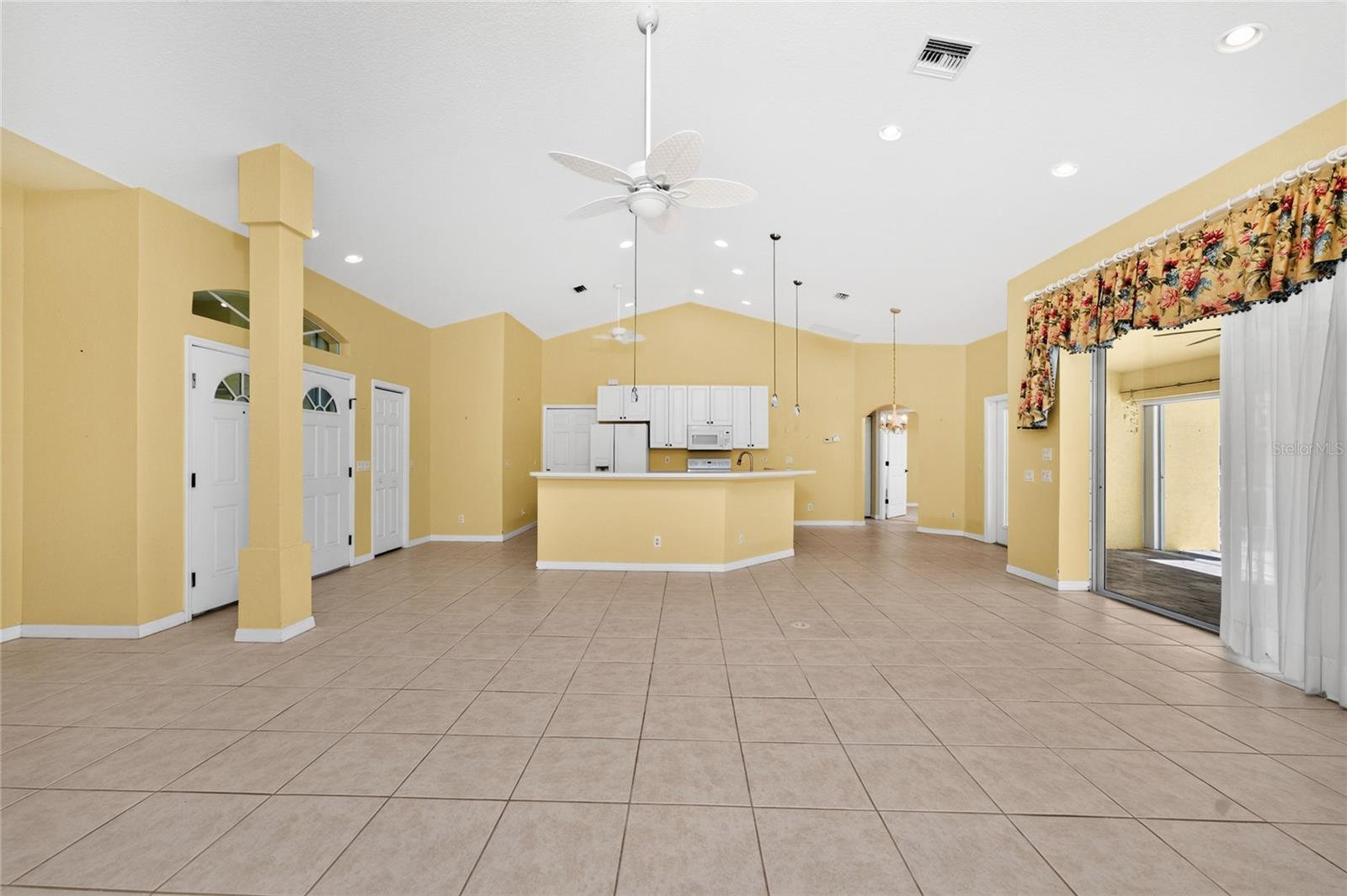 ROTONDA WEST PINEHURST - Residential