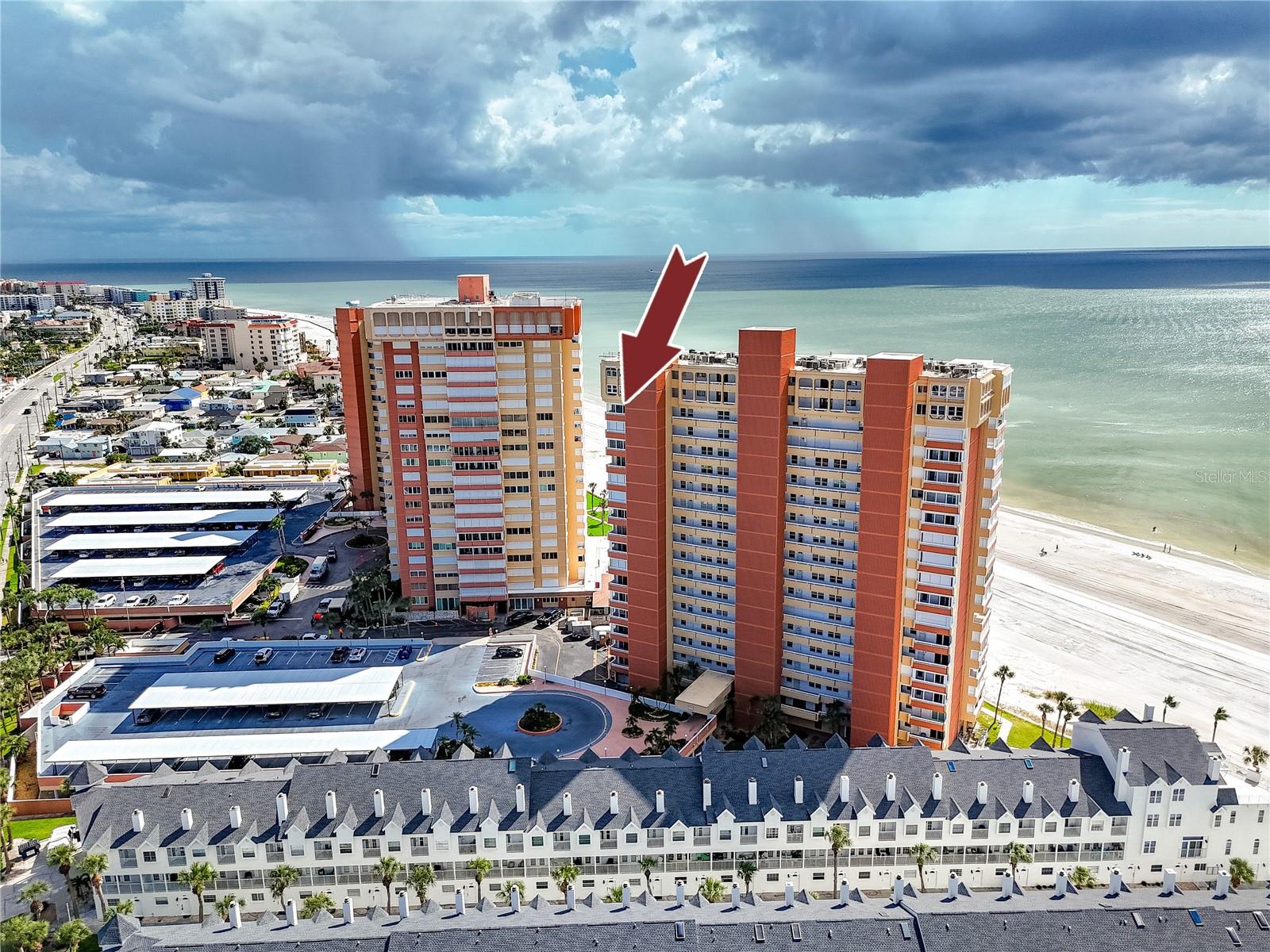 REDINGTON TOWERS 3 CONDO - Residential