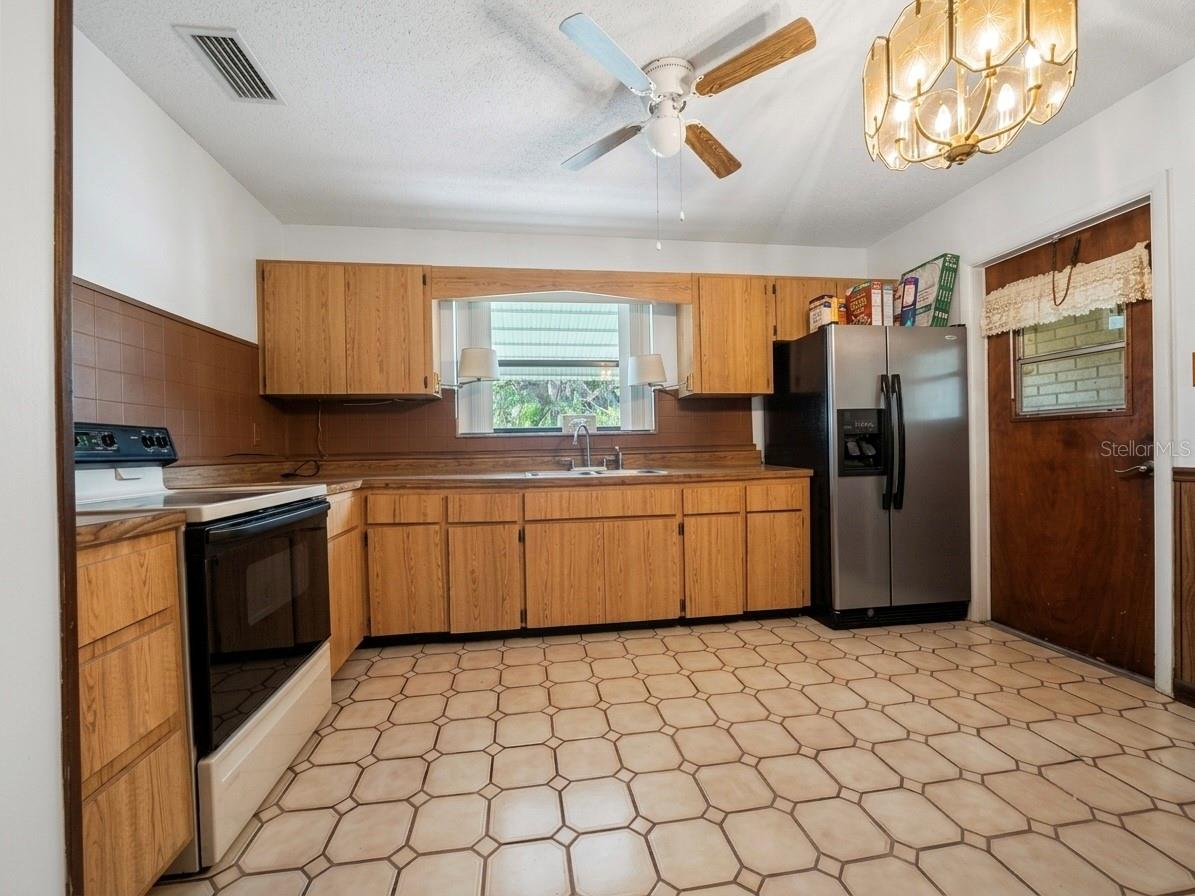 GANDY GARDENS 5 - Residential