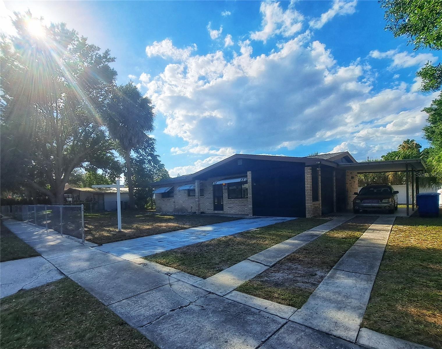 NO STORM OR FLOOD DAMAGE from 2024 hurricanes! Investors/Rehabbers: Seize the opportunity to own a piece of South Tampa in an established residential neighborhood. Home has newer AC (2019), and installed Generac Generator. Property provides easy access to shopping, dining, top-rated schools, Tampa International Airport and MacDill Air Force Base. Just minutes to world-famous Gulf Coast beaches.