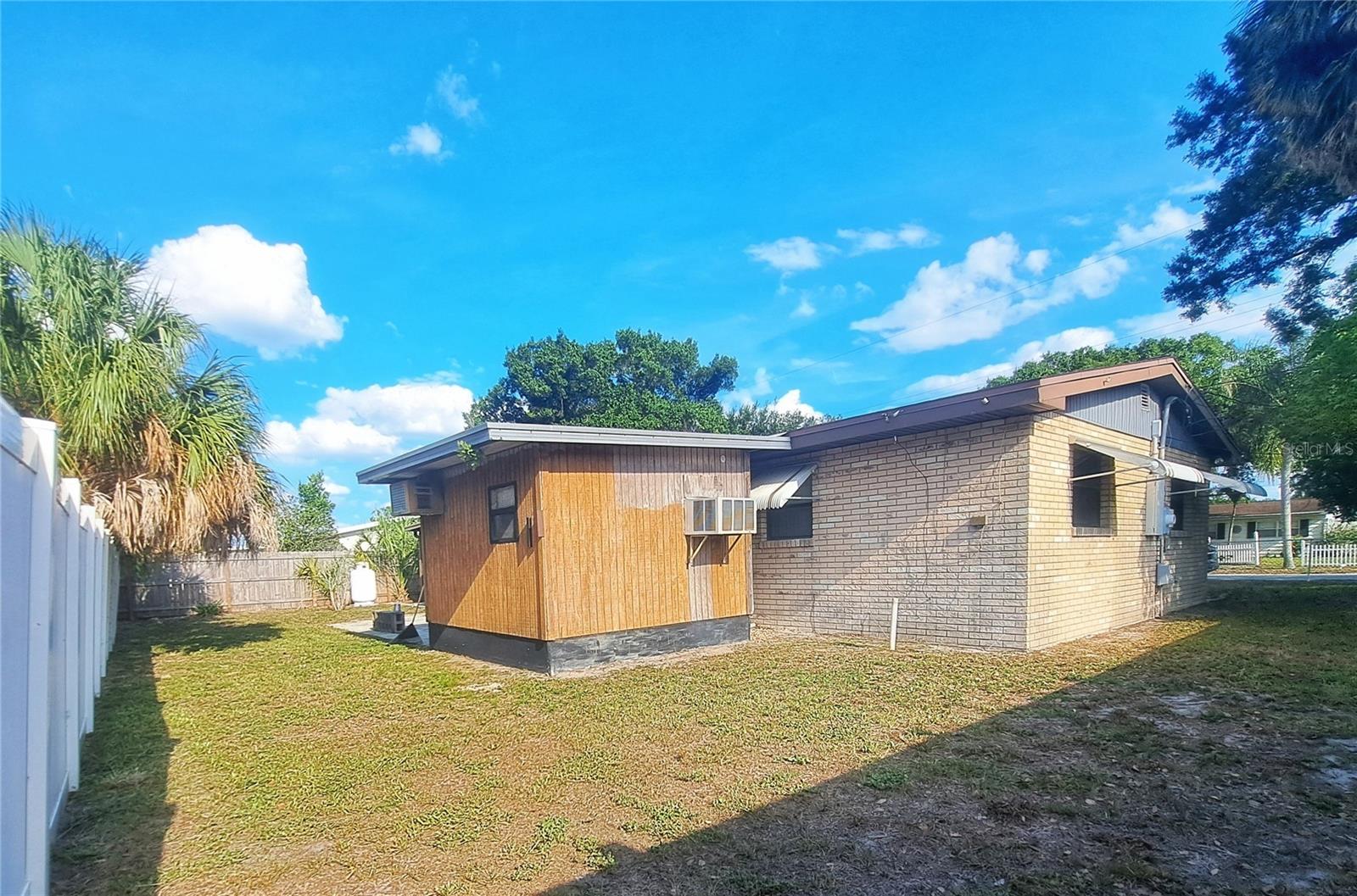 GANDY GARDENS 5 - Residential