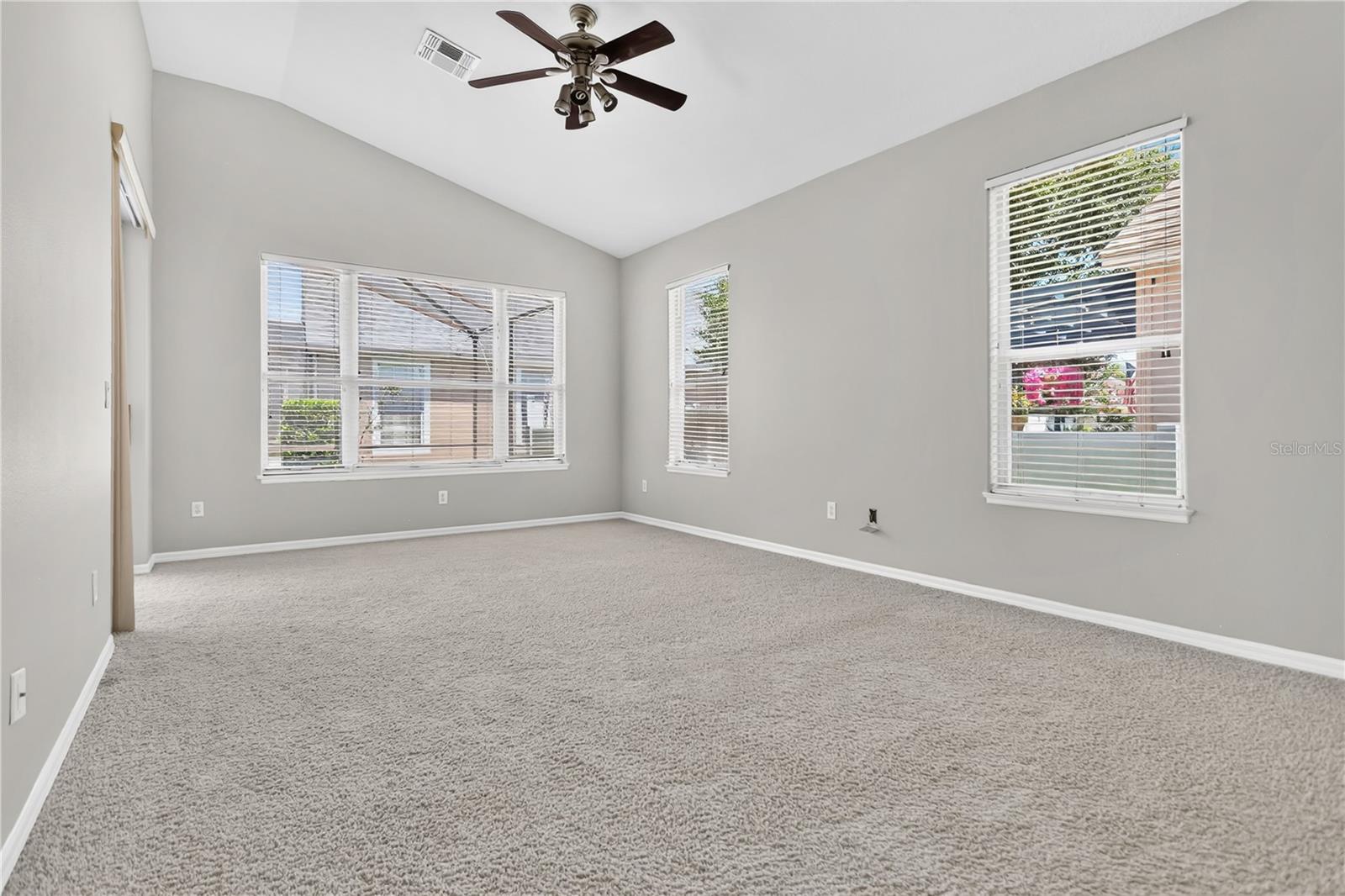 STONEWOOD ESTATES - Residential