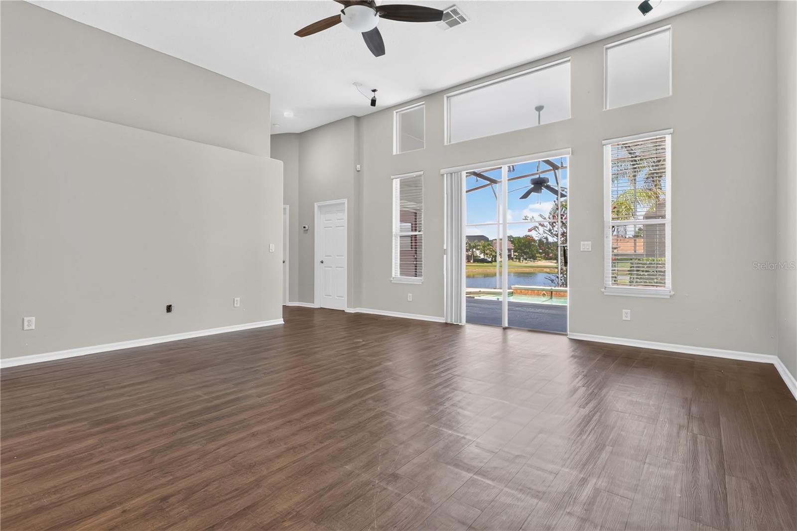 STONEWOOD ESTATES - Residential