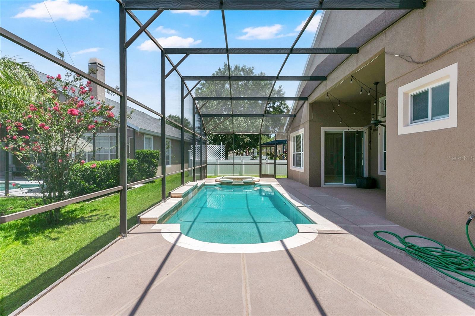 STONEWOOD ESTATES - Residential