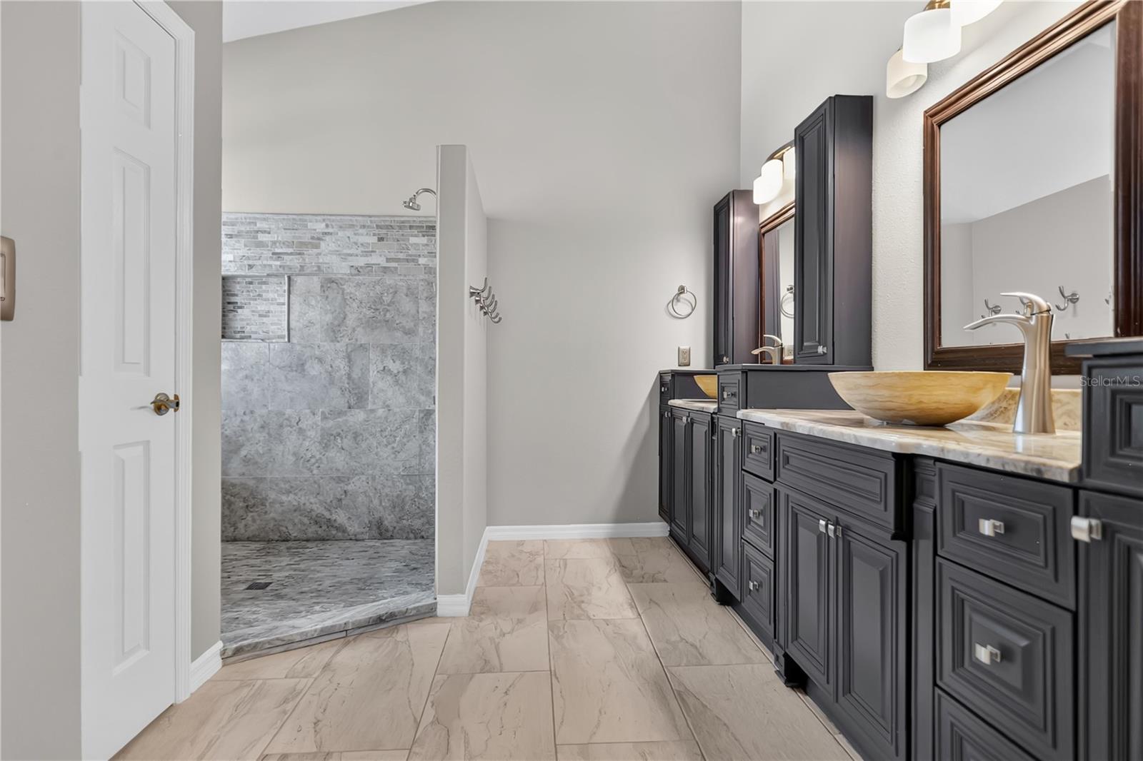 STONEWOOD ESTATES - Residential