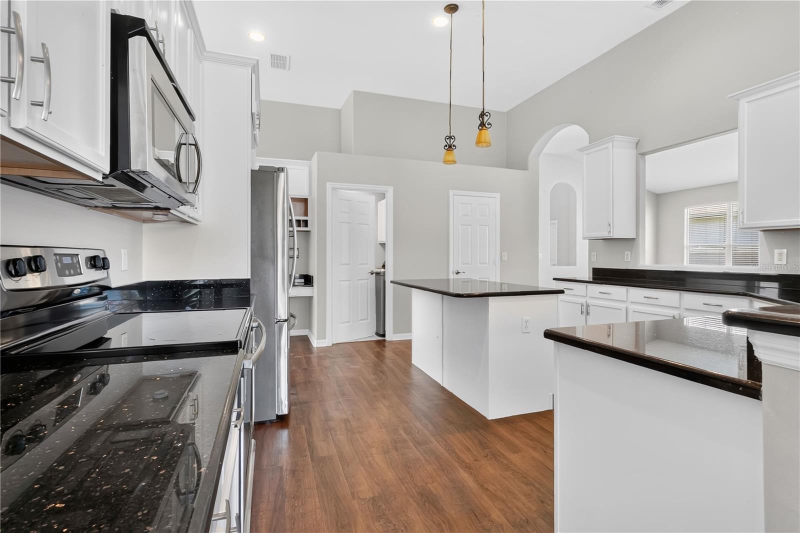 STONEWOOD ESTATES - Residential