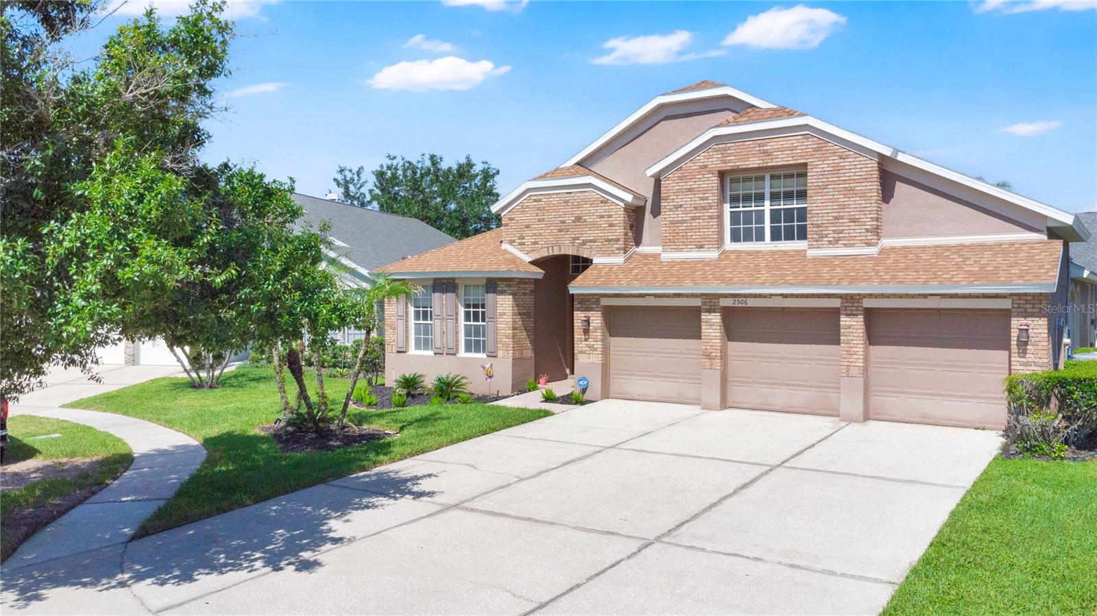 STONEWOOD ESTATES - Residential