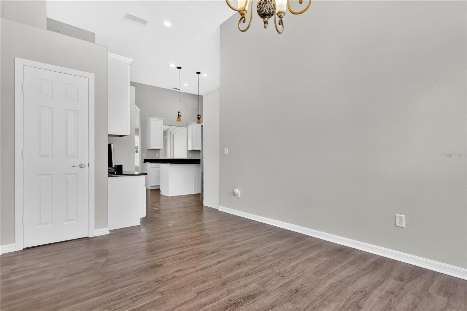 STONEWOOD ESTATES - Residential