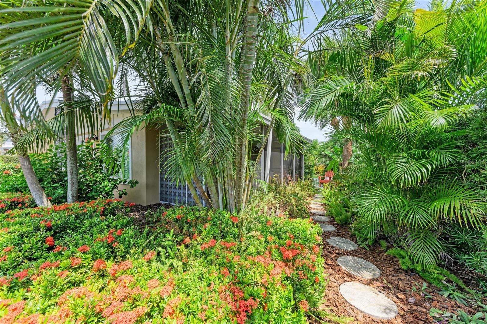 LAKE LA VISTA REP - Residential