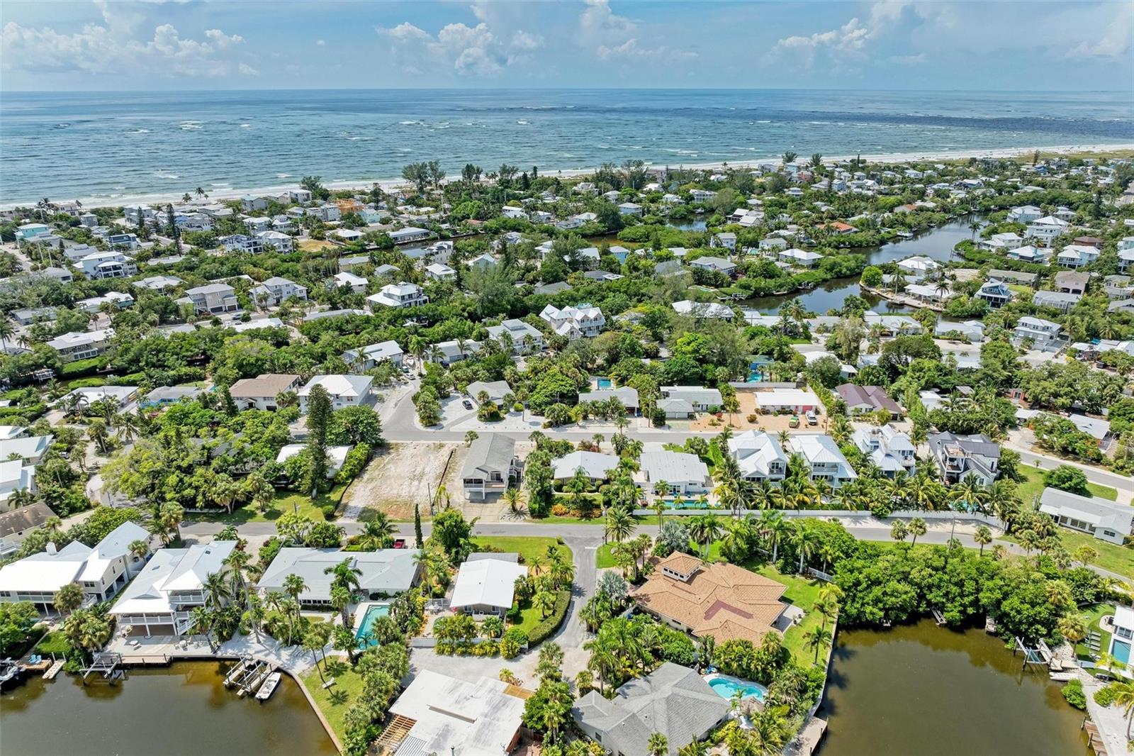 LAKE LA VISTA REP - Residential