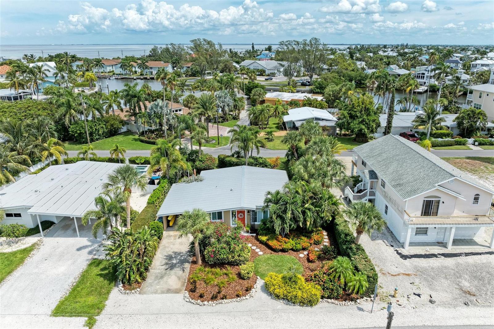 LAKE LA VISTA REP - Residential