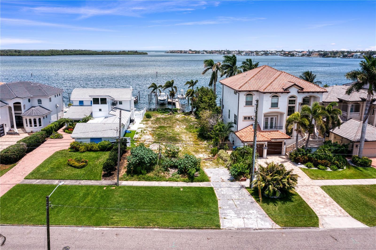 SHORE ACRES BAYOU GRANDE SEC - Land