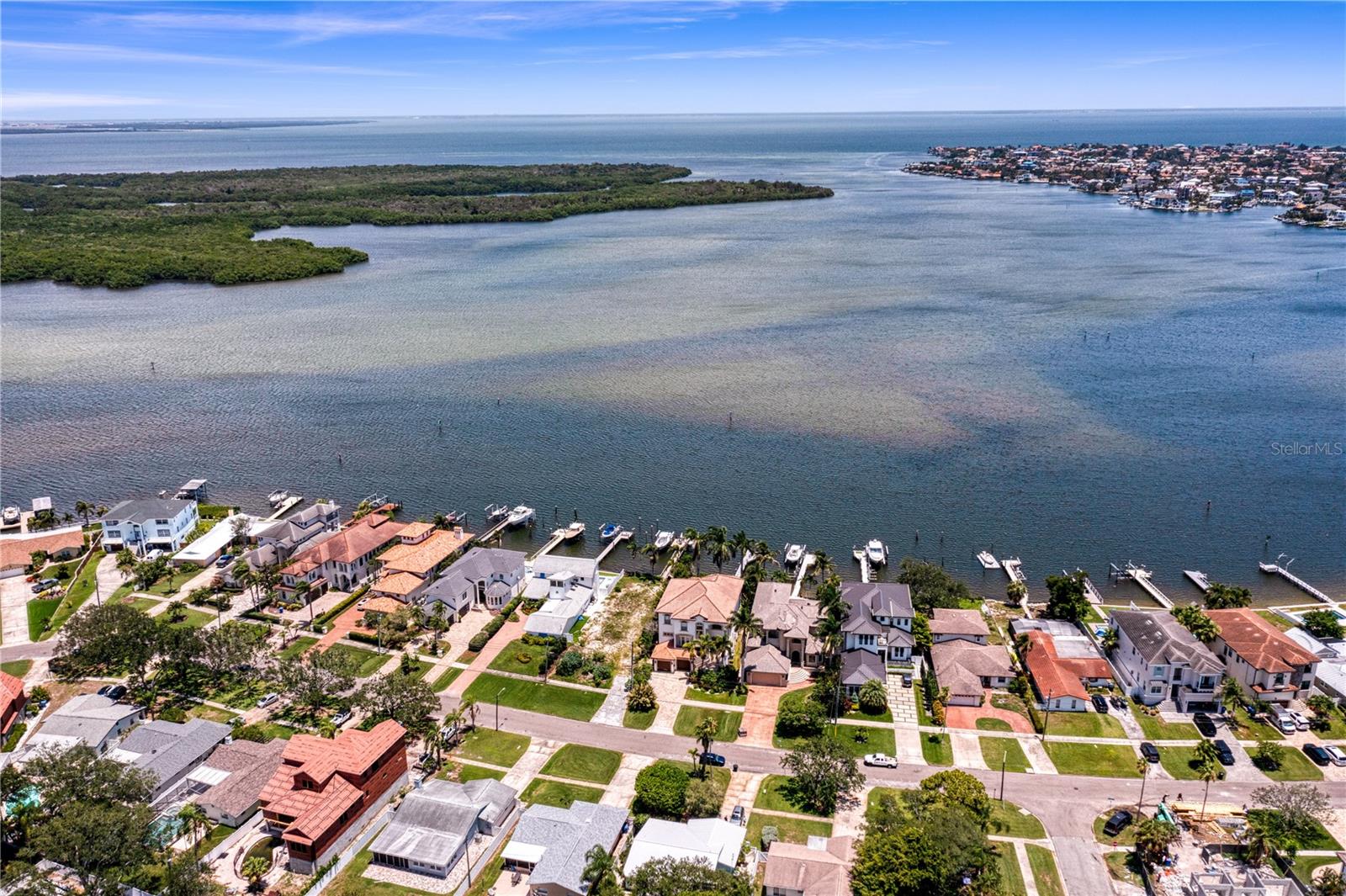 SHORE ACRES BAYOU GRANDE SEC - Land