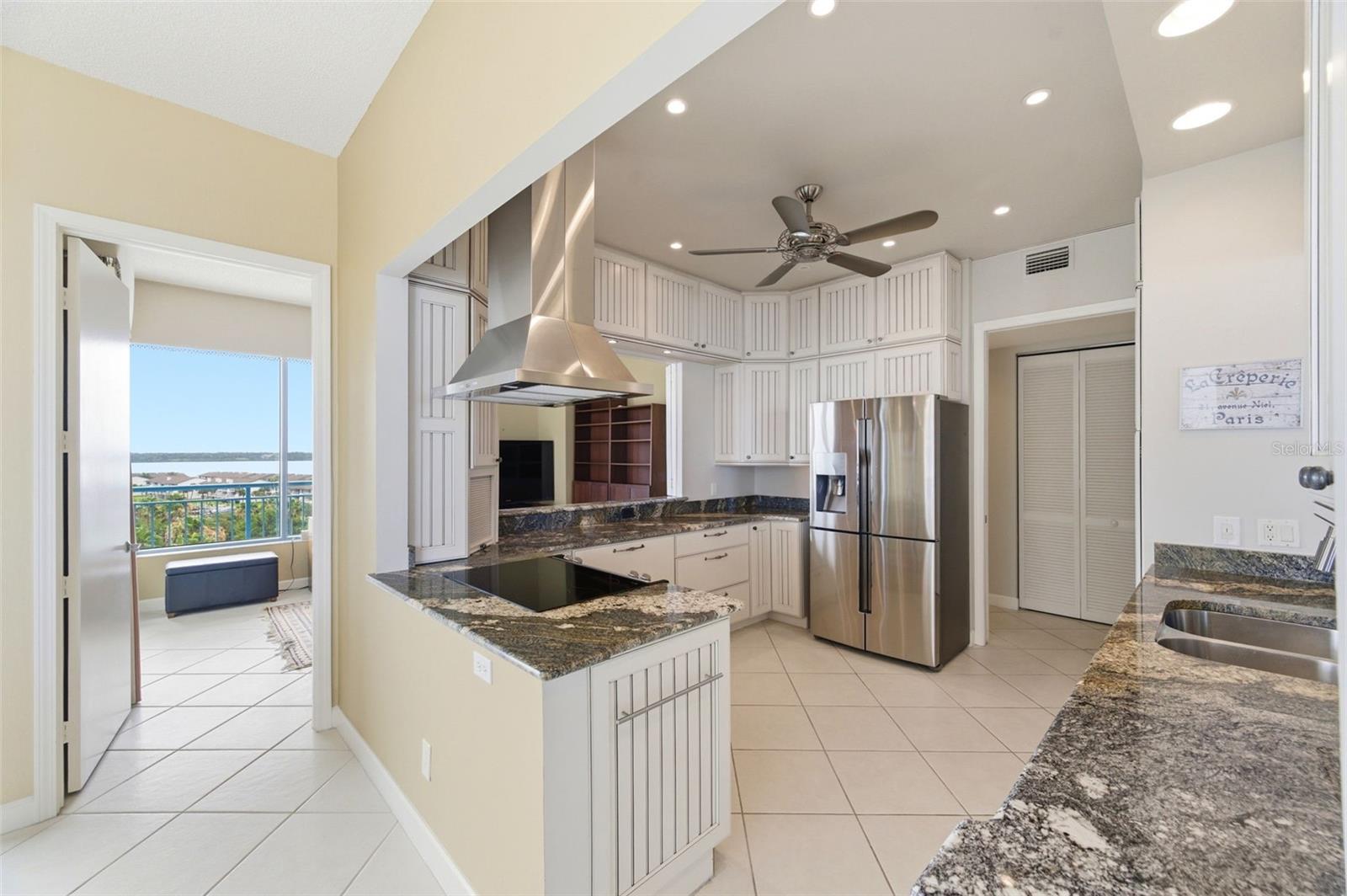 ULTIMAR THREE CONDO - Residential