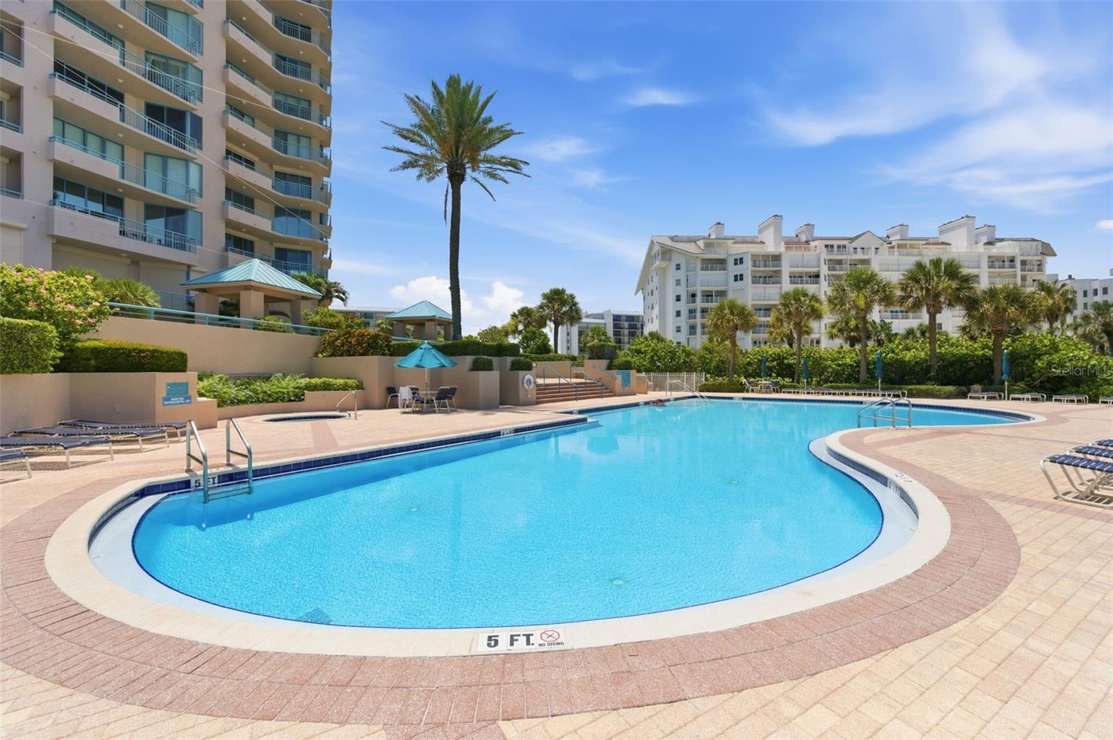 ULTIMAR THREE CONDO - Residential