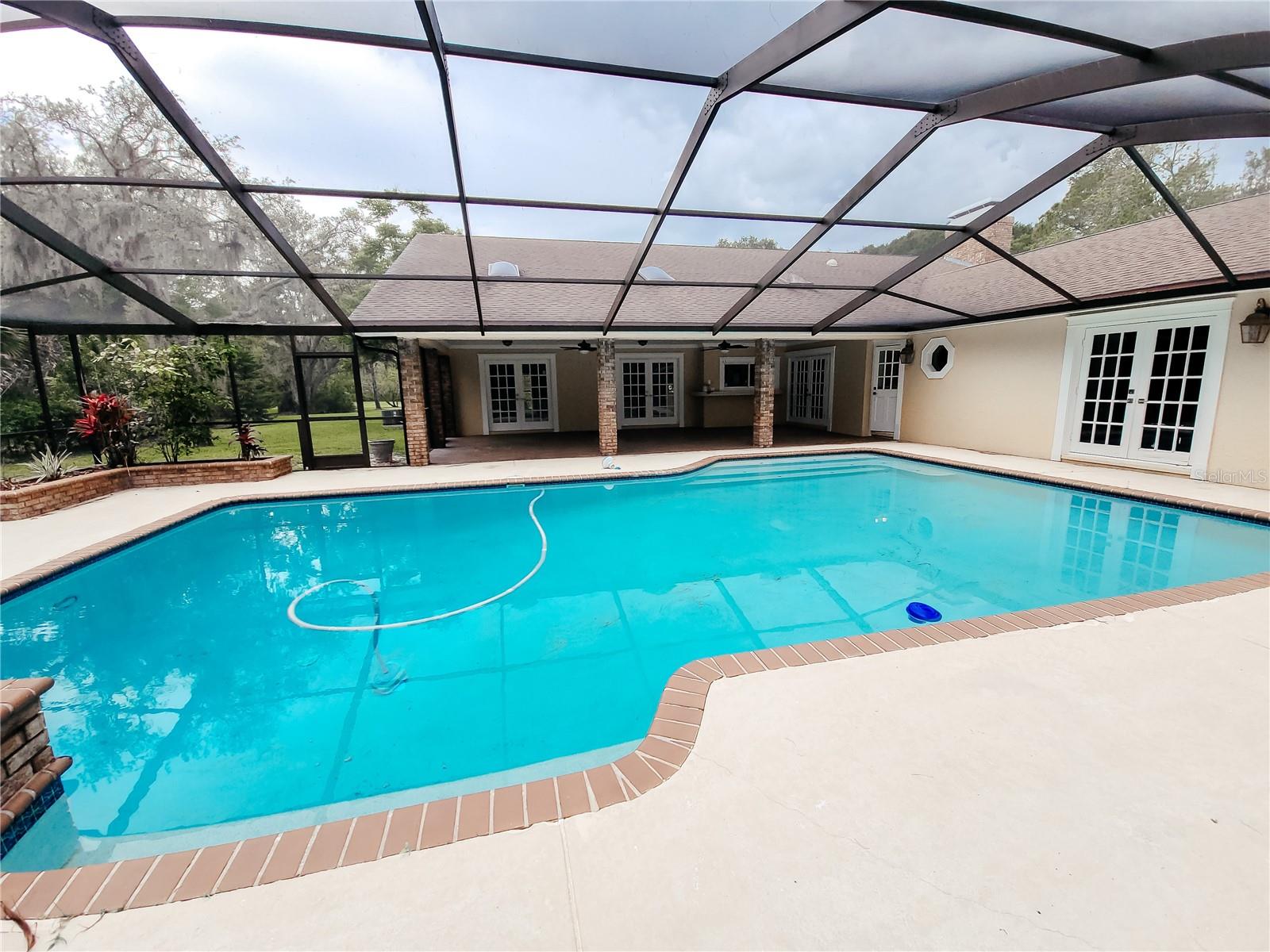 BLOOMINGDALE SEC F UNIT 1 - Residential Lease
