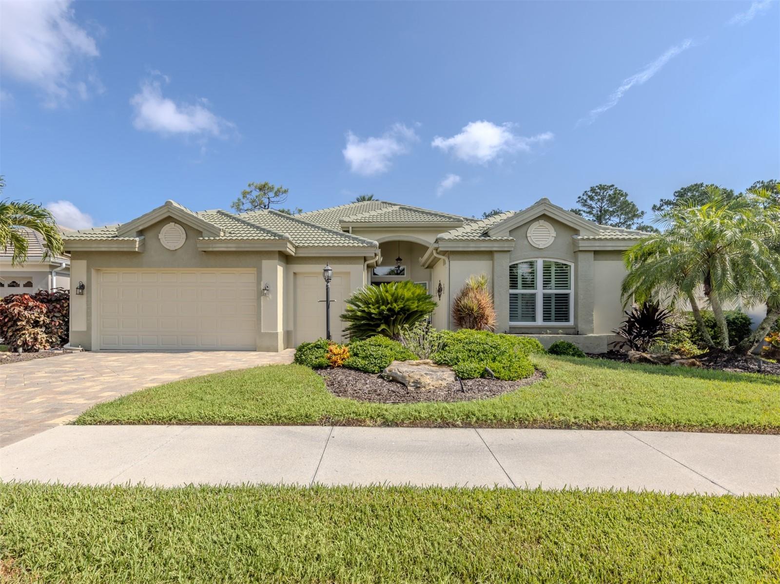 VENICE GOLF & COUNTRY CLUB - Residential