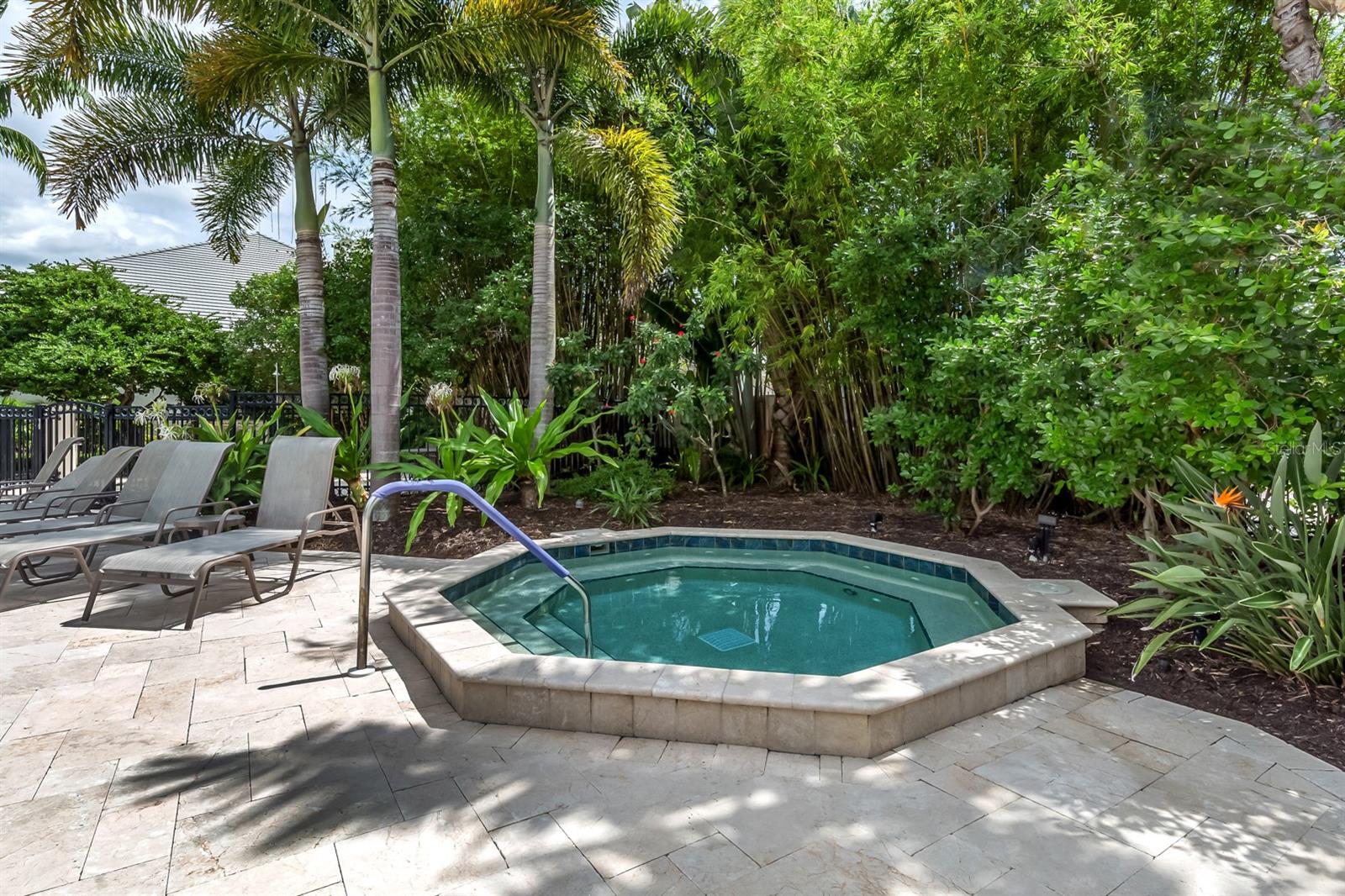 VENICE GOLF & COUNTRY CLUB - Residential