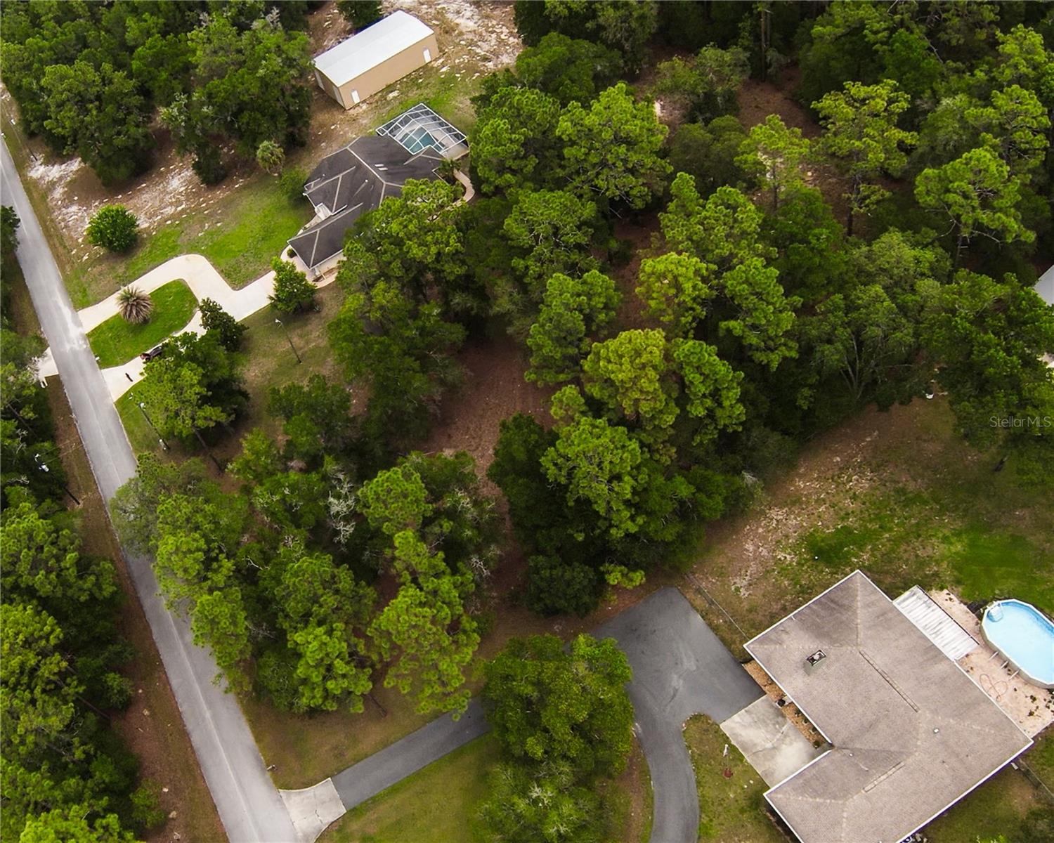 DEROSA VILLAGE - Land