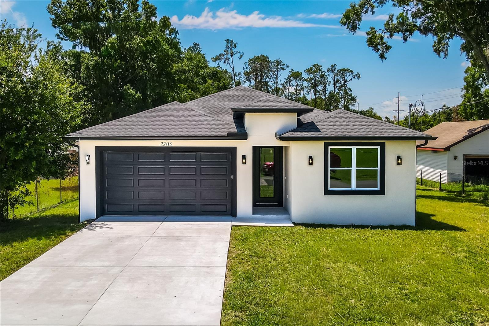 Discover this beautiful New Build home in Plant City with no HOA and no CDD! This stunning property offers 3 bedrooms, 2 bathrooms, and 1,813 square feet of thoughtfully designed living space.
The open-concept floor plan features a bright and spacious living area that flows seamlessly into a gorgeous kitchen with wood cabinets, granite countertops, and modern finishes, making it perfect for everyday living and entertaining. Luxury vinyl flooring runs throughout the home, providing both style and durability.
The spacious primary suite offers a walk-in closet and a beautifully designed en-suite bathroom with a walk-in shower, creating a comfortable private retreat. The home also includes a convenient laundry room.
Step outside to an amazing backyard with plenty of room to park an RV or boat, plus endless possibilities to create the garden or outdoor living space you’ve always envisioned.
Conveniently located, this home is just 3 minutes from supermarkets and pharmacies and only 1 minute from the Florida Strawberry Festival Grounds, providing easy access to shopping, dining, entertainment, and one of Plant City’s most iconic attractions.
Don’t miss this opportunity to own a brand-new home with the freedom of no HOA or CDD fees in a desirable Plant City location!