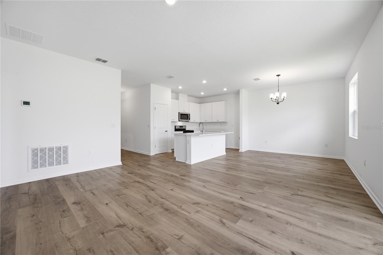 HERITAGE-THE COTTAGES OF SANDERS GROVE - Residential