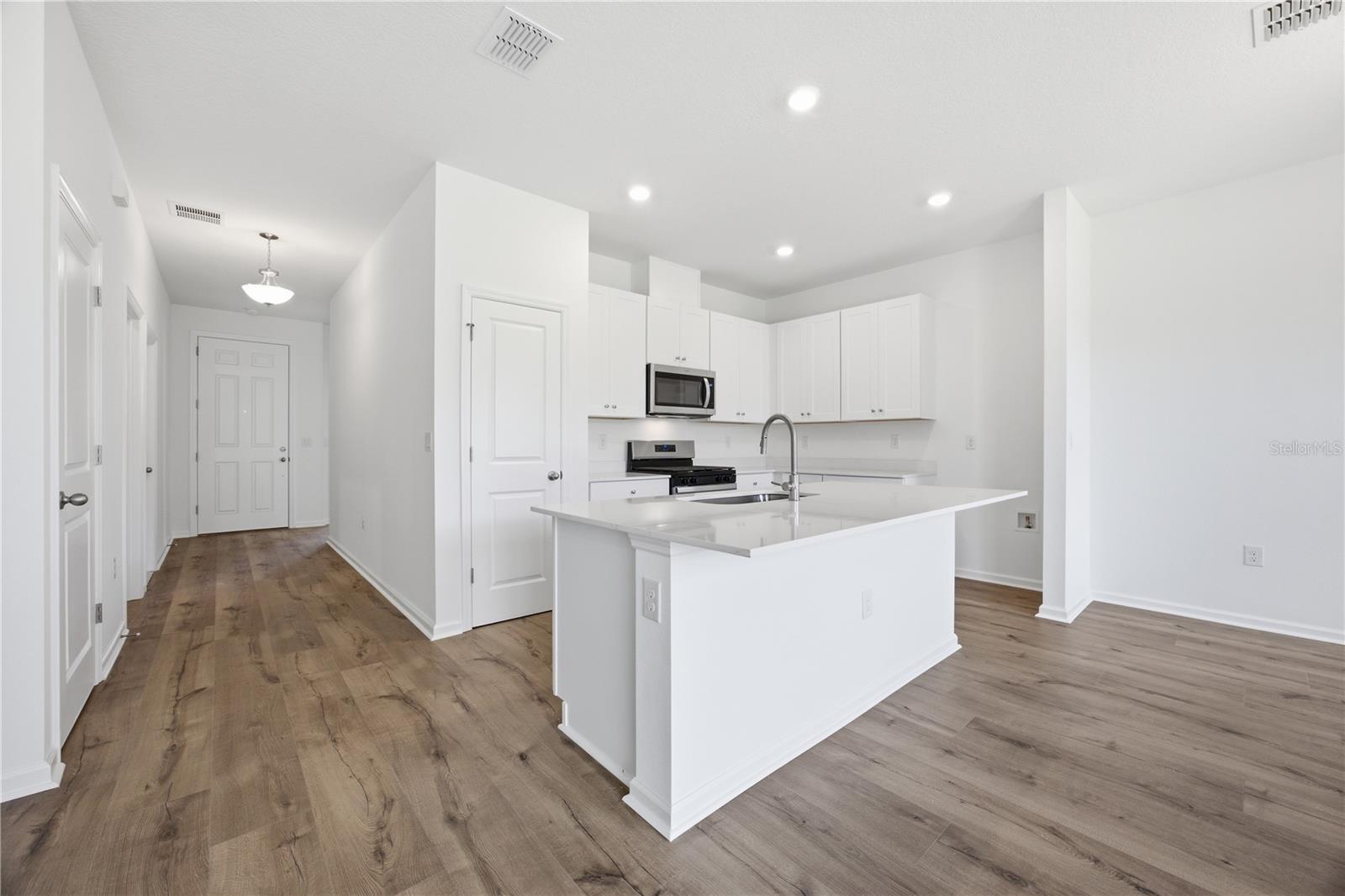 HERITAGE-THE COTTAGES OF SANDERS GROVE - Residential