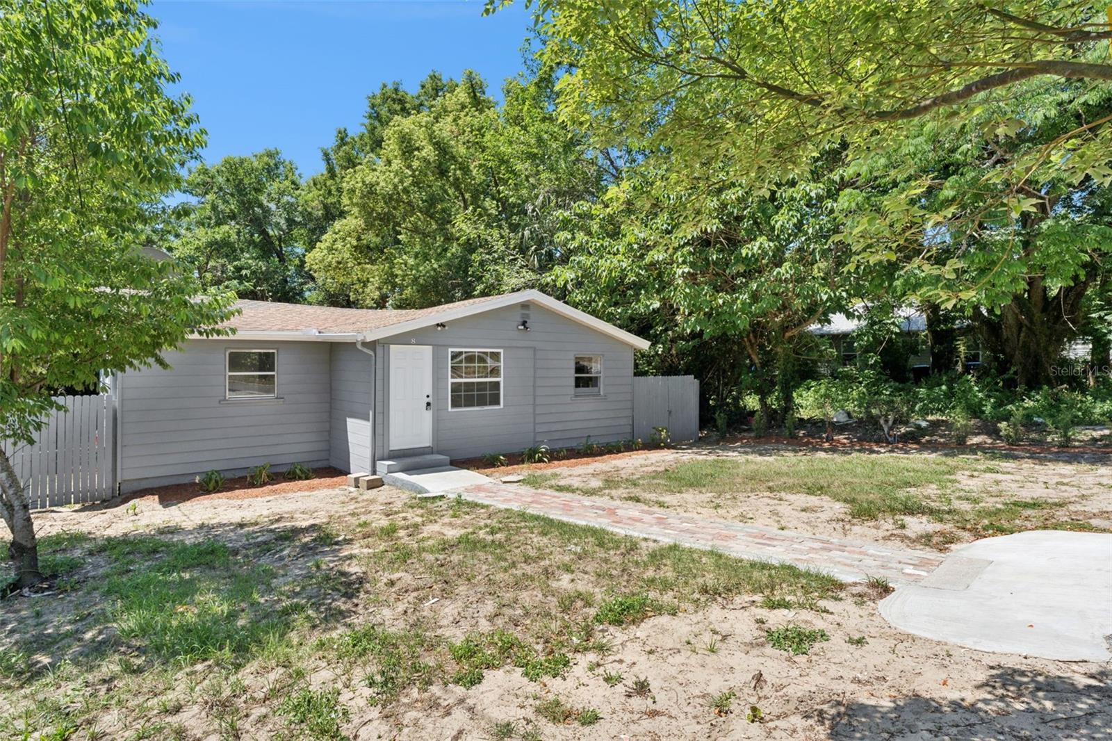 OAK LAWN - Residential