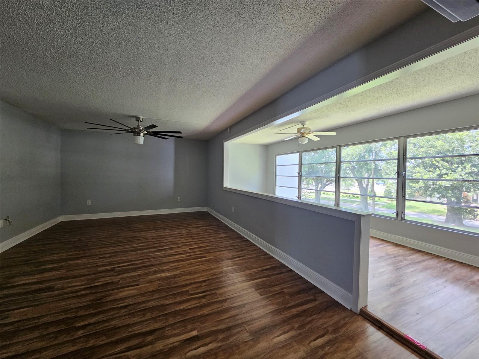 PENTHOUSE GROVES - Residential